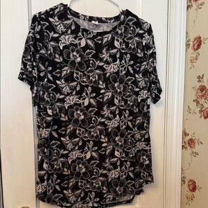 🖤 Old Navy Black and White Floral Short Sleeve Top Sz XL
